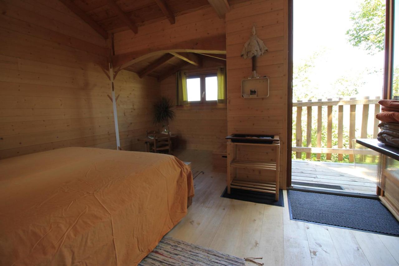 Nuits Perchees A Laroque Bed & Breakfast Saint-Antoine-de-Breuilh ภายนอก รูปภาพ